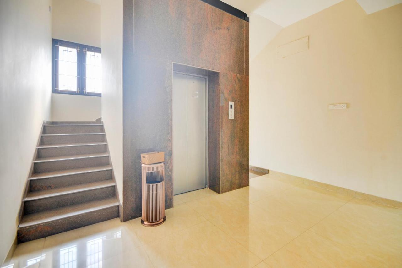 Mayfair Service Apartments Коимбаторе Екстериор снимка