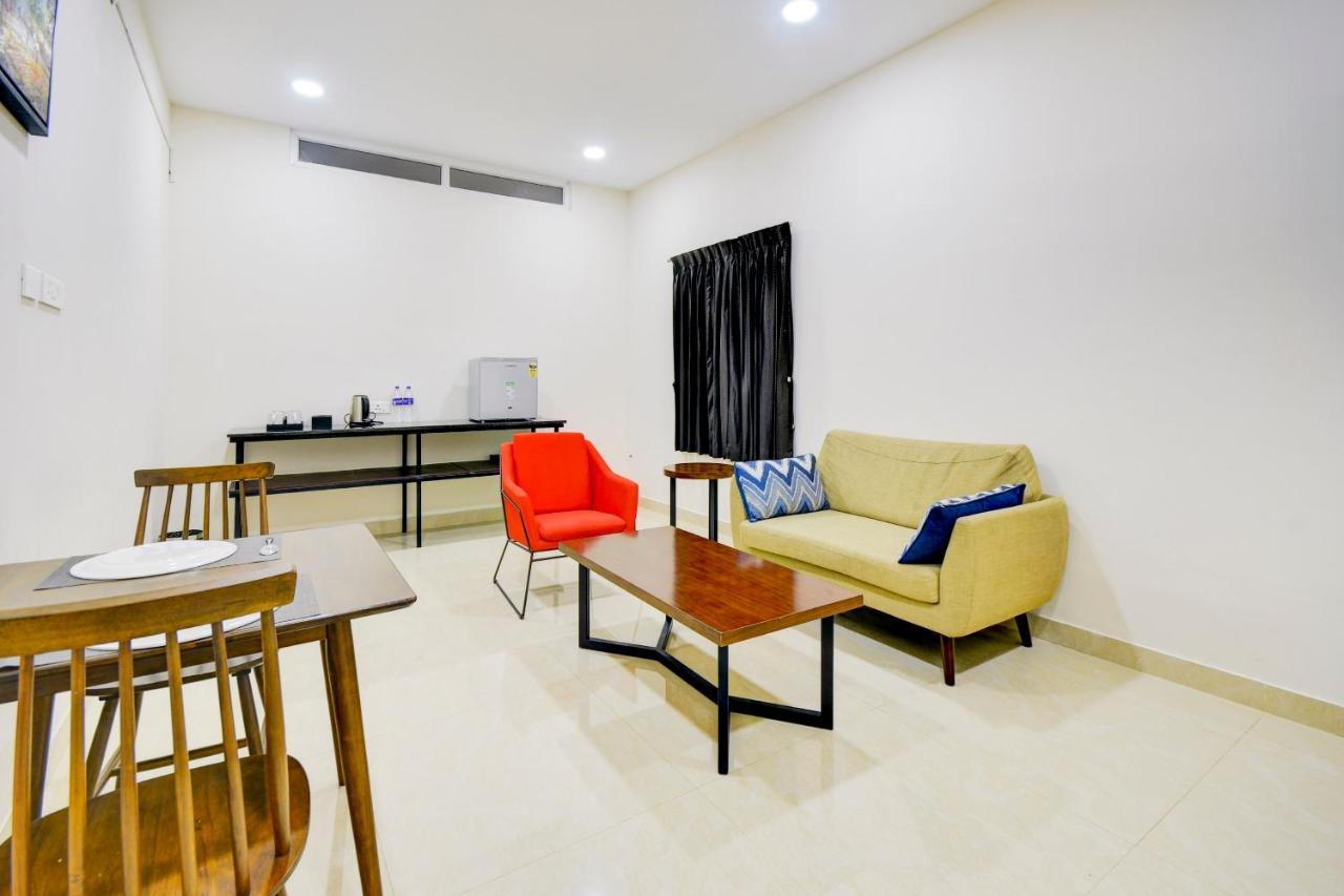 Mayfair Service Apartments Коимбаторе Екстериор снимка