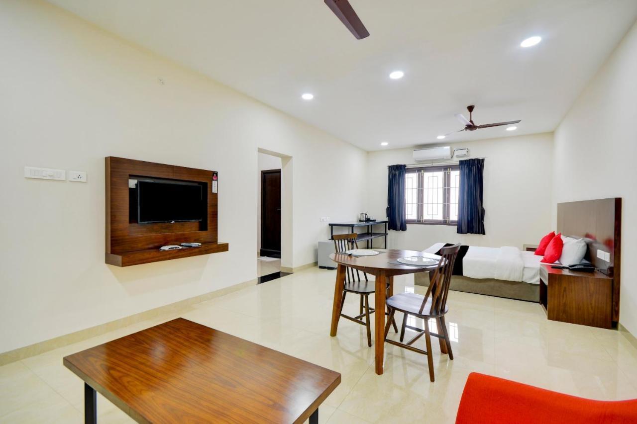 Mayfair Service Apartments Коимбаторе Екстериор снимка