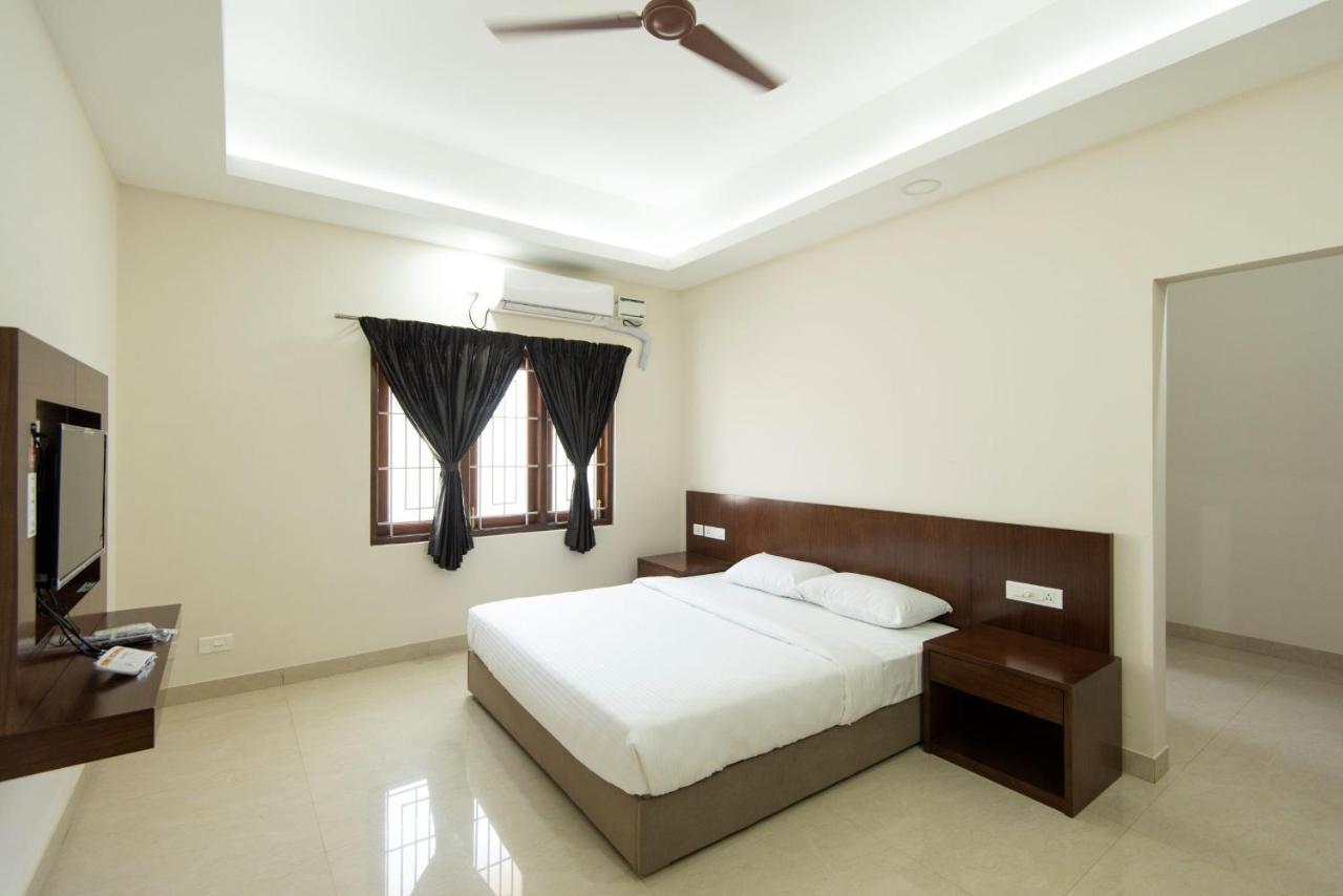 Mayfair Service Apartments Коимбаторе Екстериор снимка