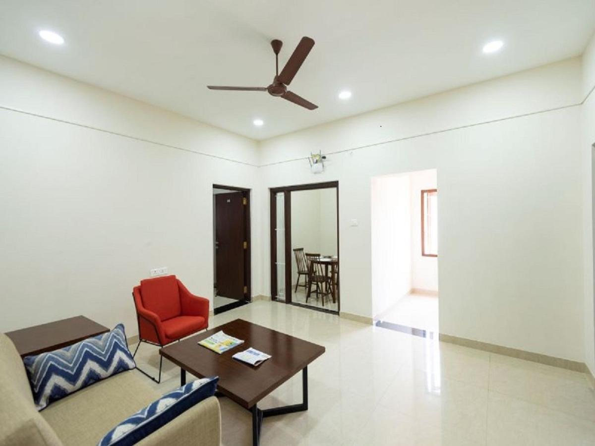 Mayfair Service Apartments Коимбаторе Екстериор снимка
